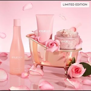 Kylie skin bath set & candle